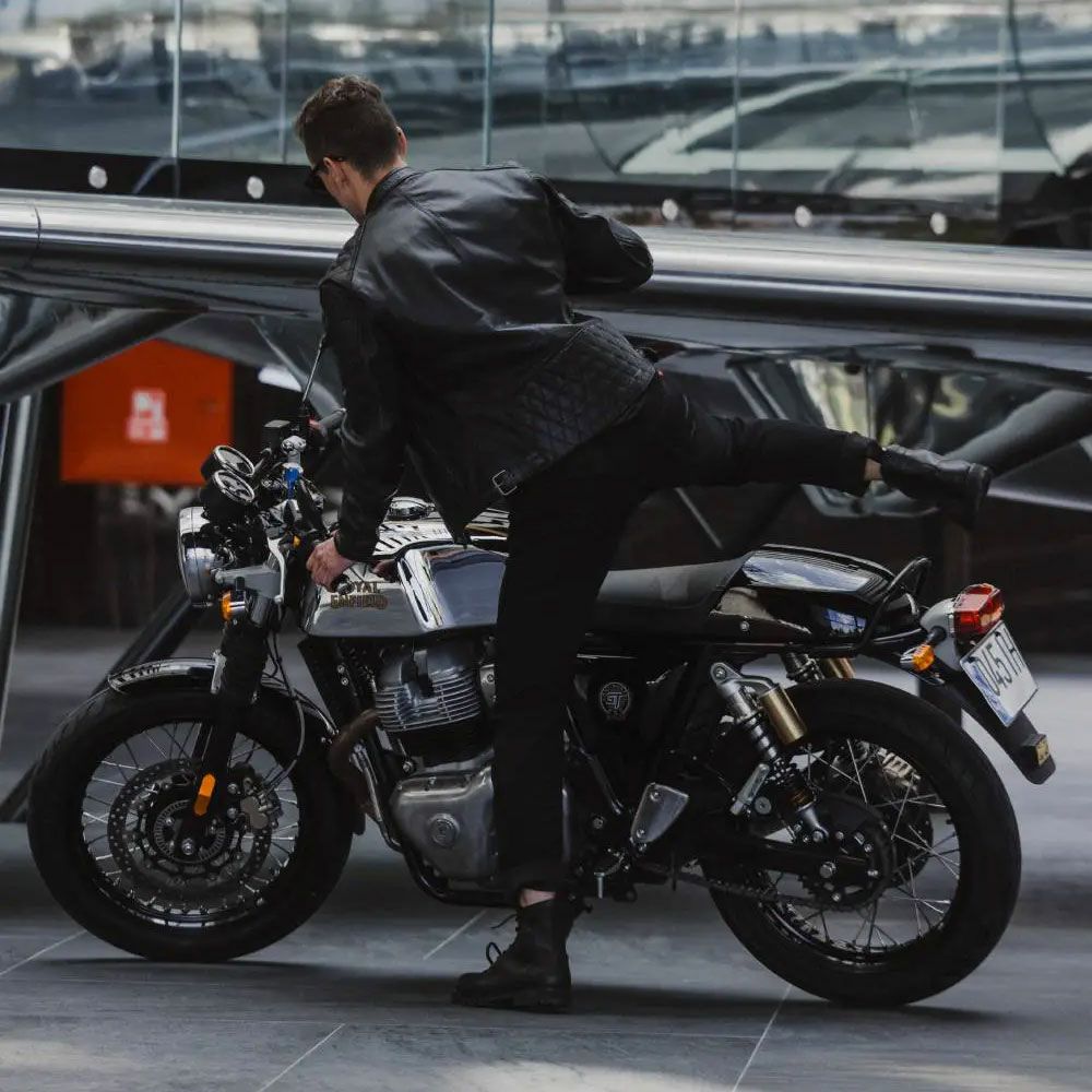 PANDO MOTO｜ツイン レザー ジャケット｜ブラック｜モデル着用