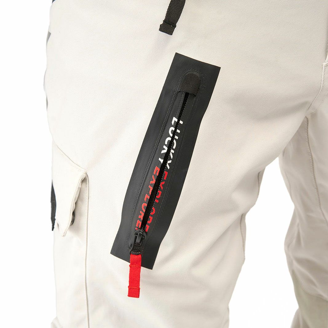 Fuel Motorcycles｜アストレイル パンツ｜その他パンツ｜ラッキーエクスプローラー｜着用