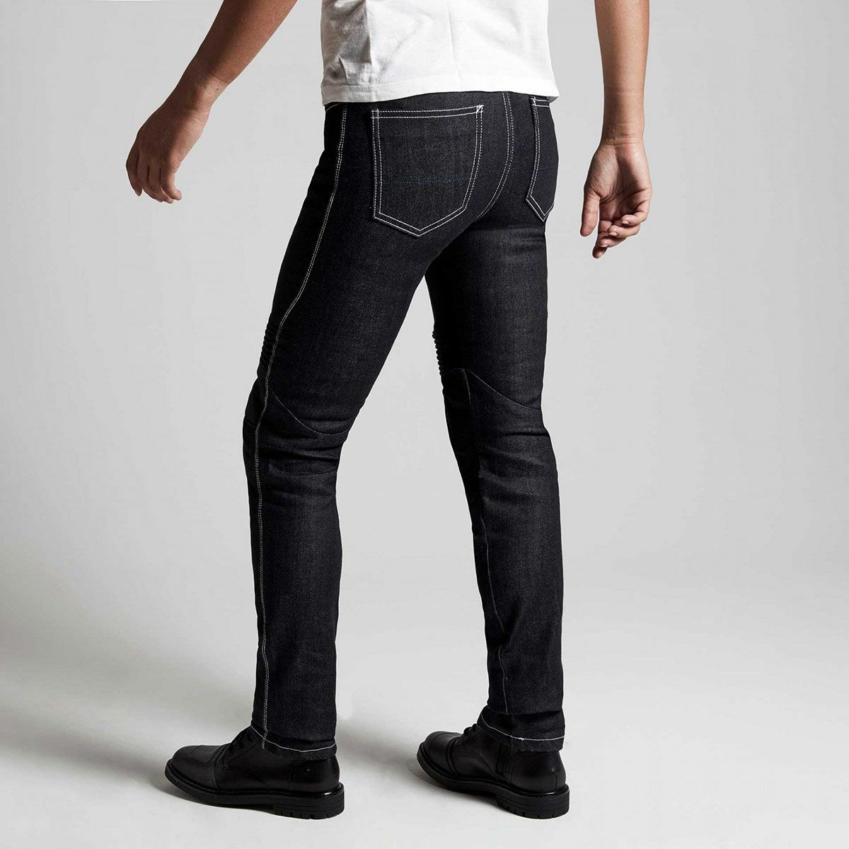 フォーリアス プロ レディSPIDI｜フォーリアス プロ レディ｜デニム｜ブラック×ブルー｜モデル着用