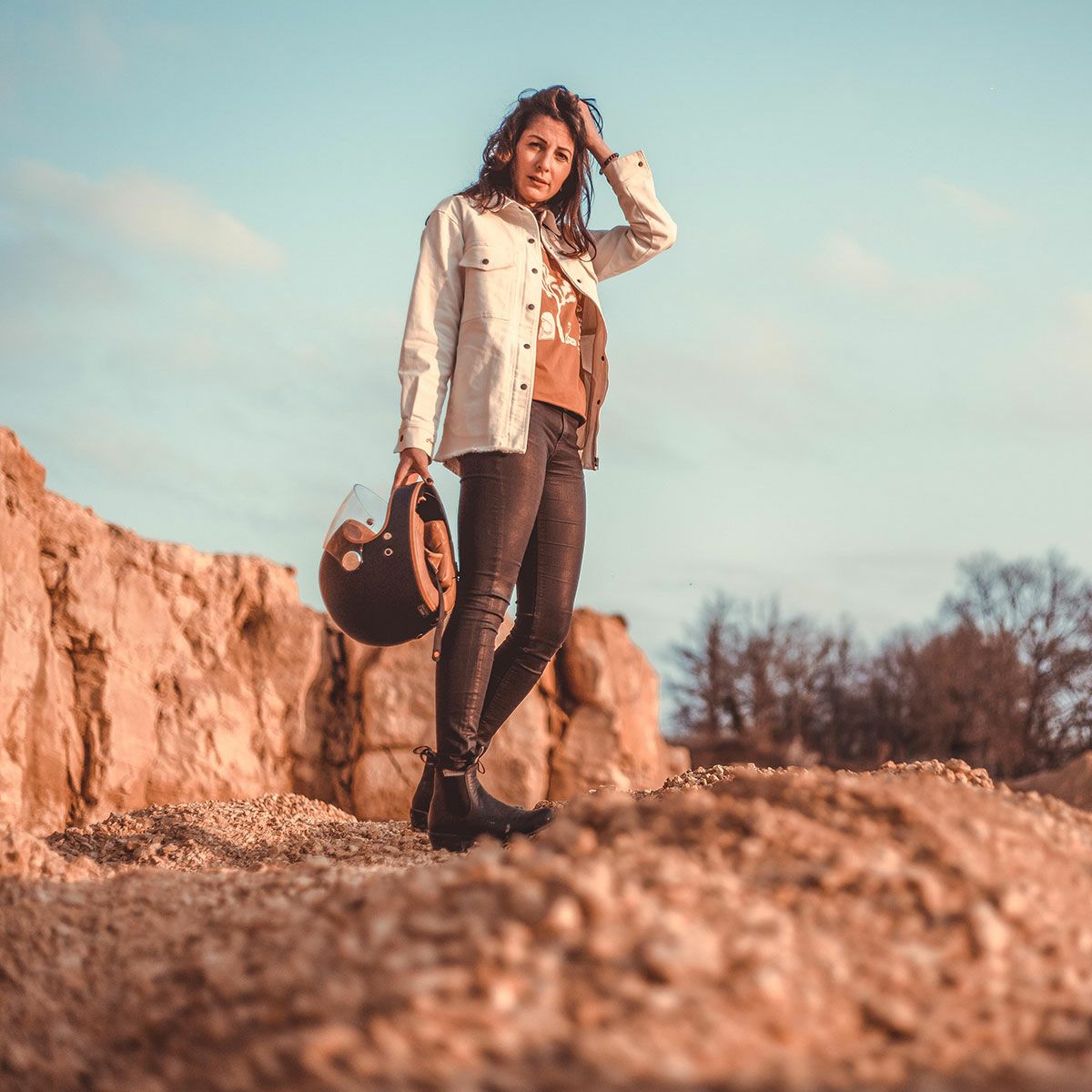 WILDUST｜アーマリス モト ジャケット｜ファブリック｜ホワイト｜モデル着用