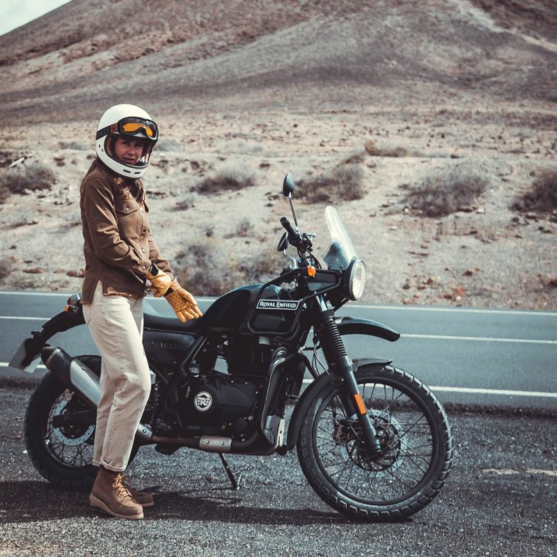 WILDUST｜アーマリス モト ジャケット｜ファブリック｜ダークキャメル｜モデル着用