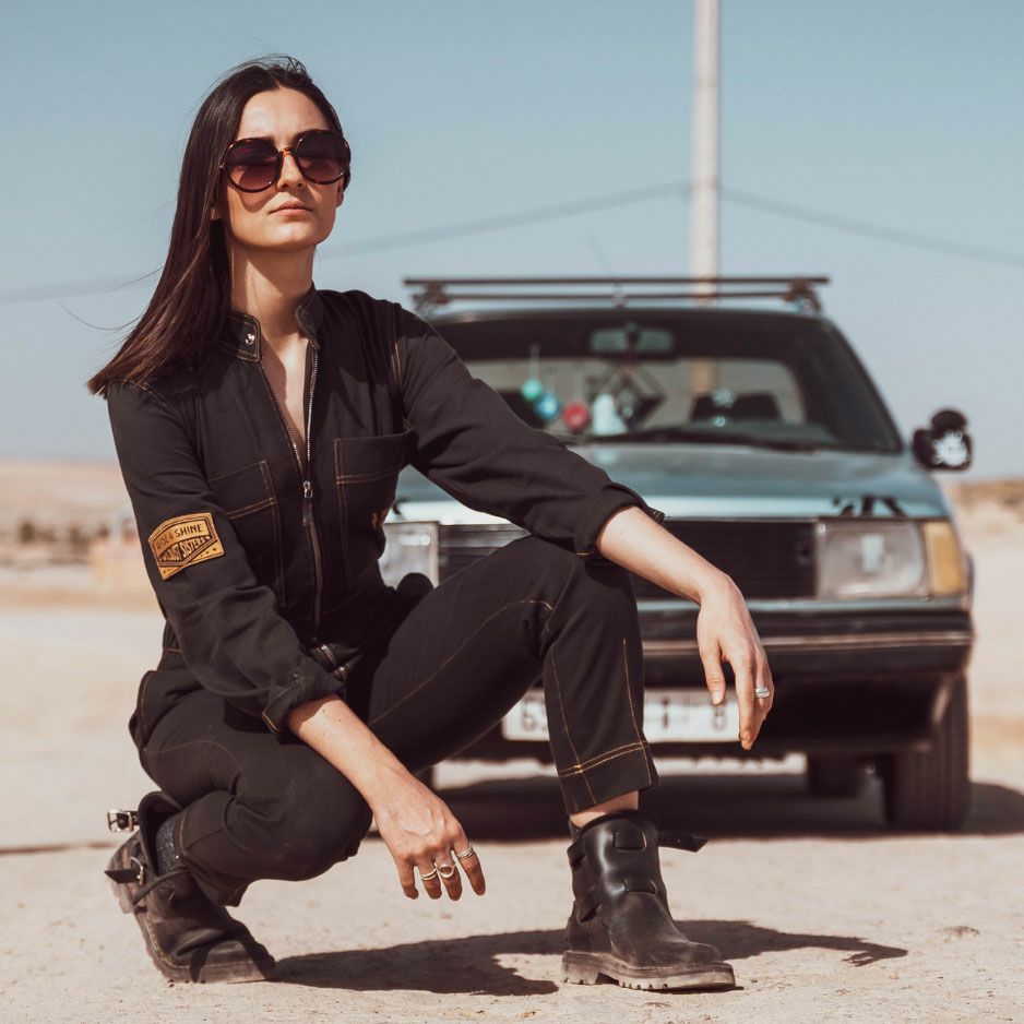 WILDUST｜アビエーター オーバーオール｜ブラック｜モデル着用