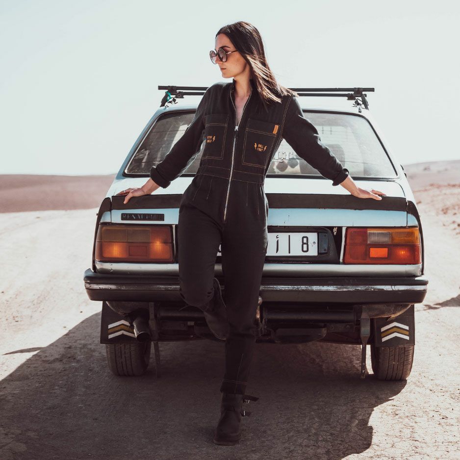 WILDUST｜アビエーター オーバーオール｜ブラック｜モデル着用