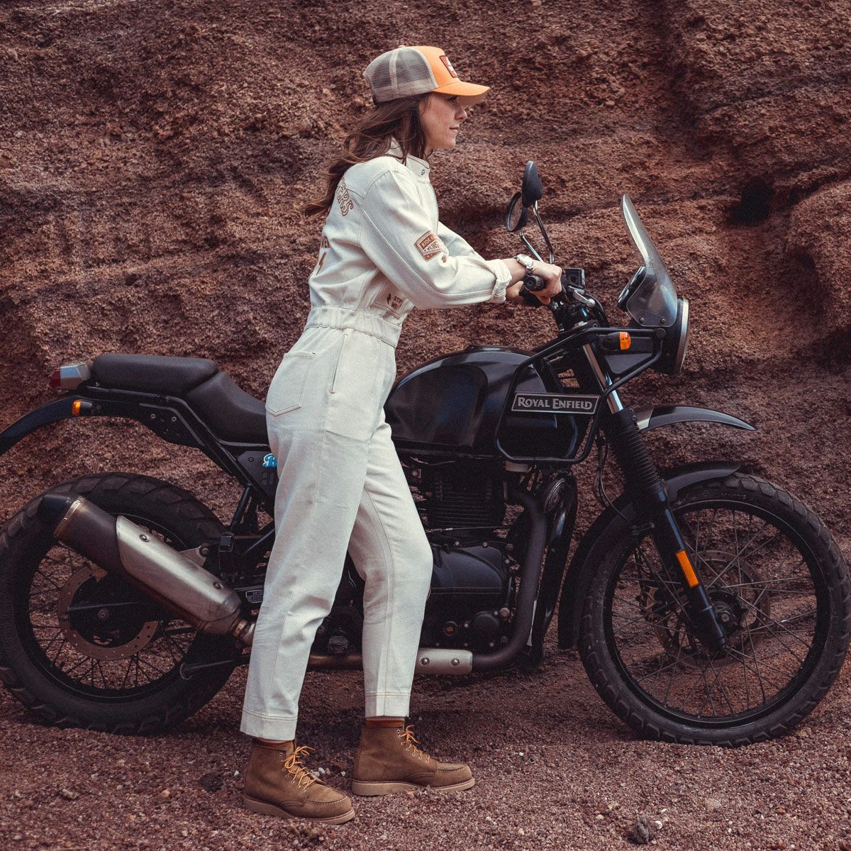 WILDUST｜アビエーター オーバーオール｜エクリュ｜モデル着用