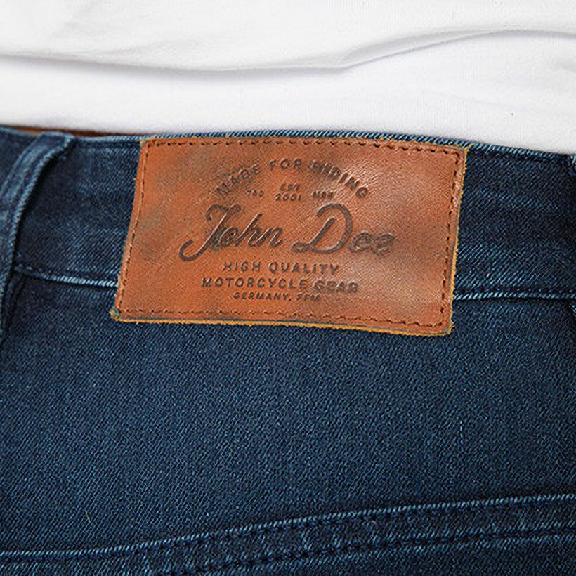 John Doe｜ルビー ジーンズ ウーマン｜デニム｜インディゴ｜モデル着用