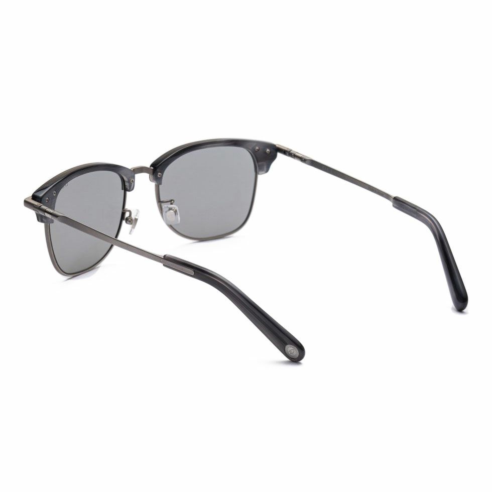 DEEC｜ブルックランズ 2205｜サングラス｜Matte Silver