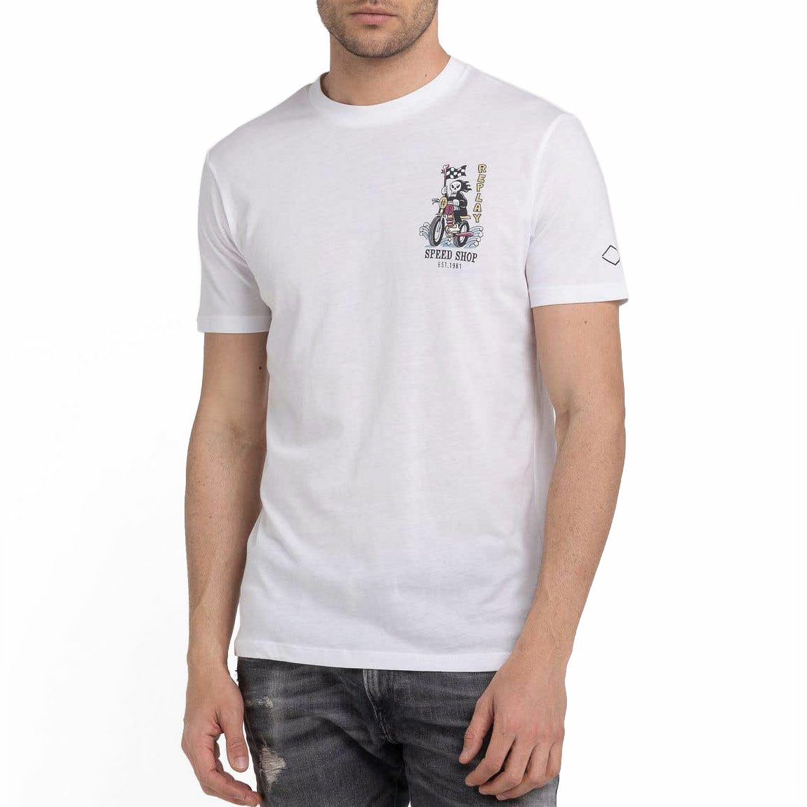 Replay｜レーサープリント Ｔシャツ｜ホワイト｜モデル着用