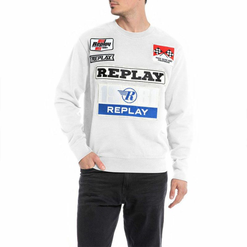 Replay｜ワッペン スウェットシャツ｜ホワイト｜モデル着用
