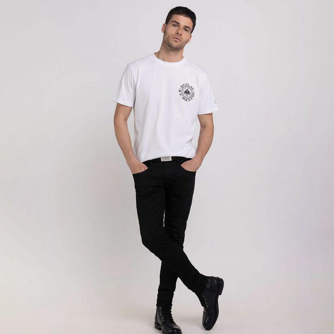 Replay｜モーターサイクル クラブ Tシャツ｜ホワイト｜モデル着用