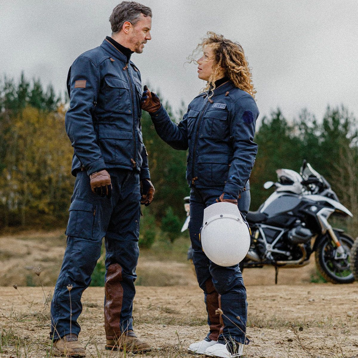 North of Berlin｜ドライゾーン ジャケット｜ファブリック｜ネイビー｜モデル着用