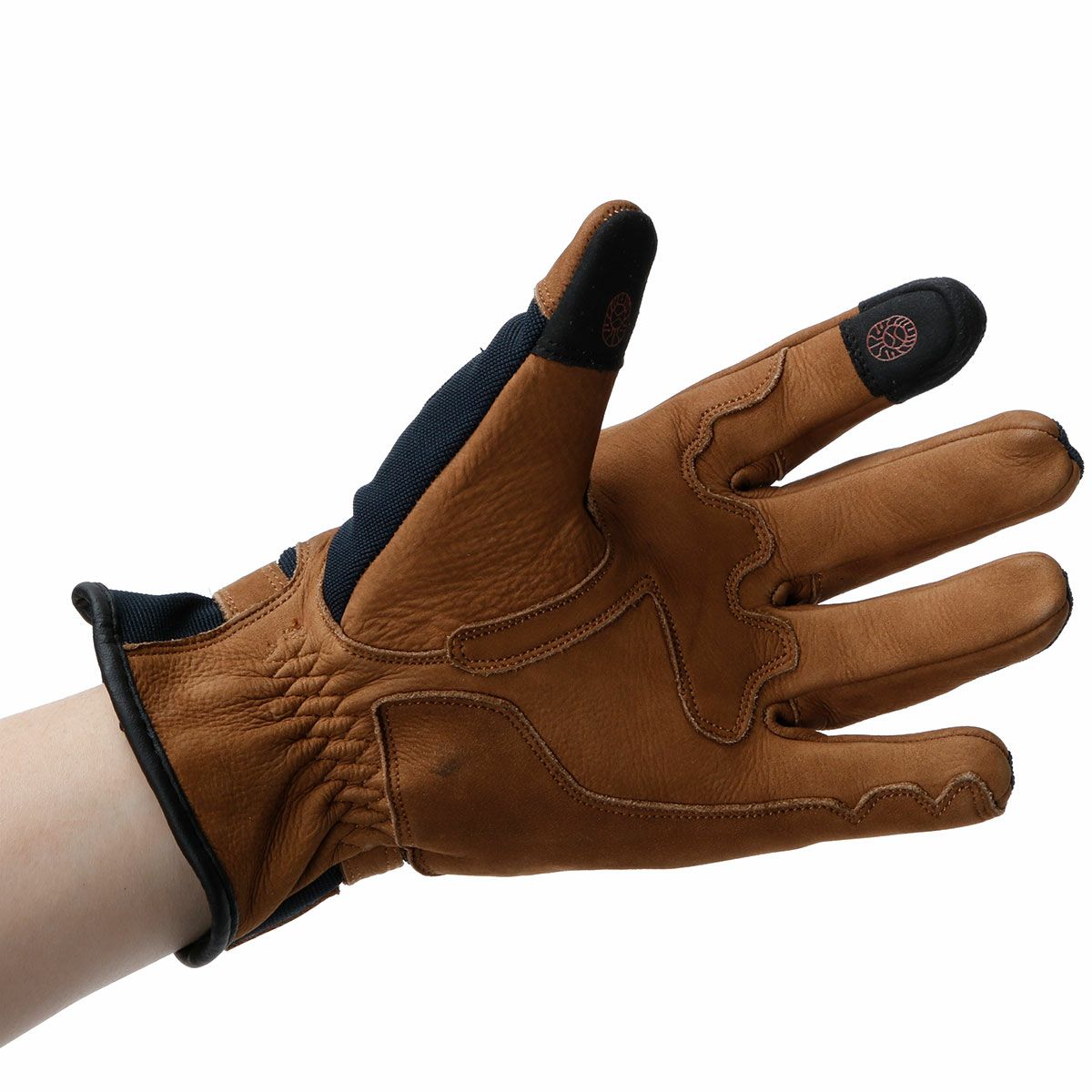 North of Berlin｜ドライゾーン グローブ｜3シーズン｜ネイビー×ブラウン｜モデル着用