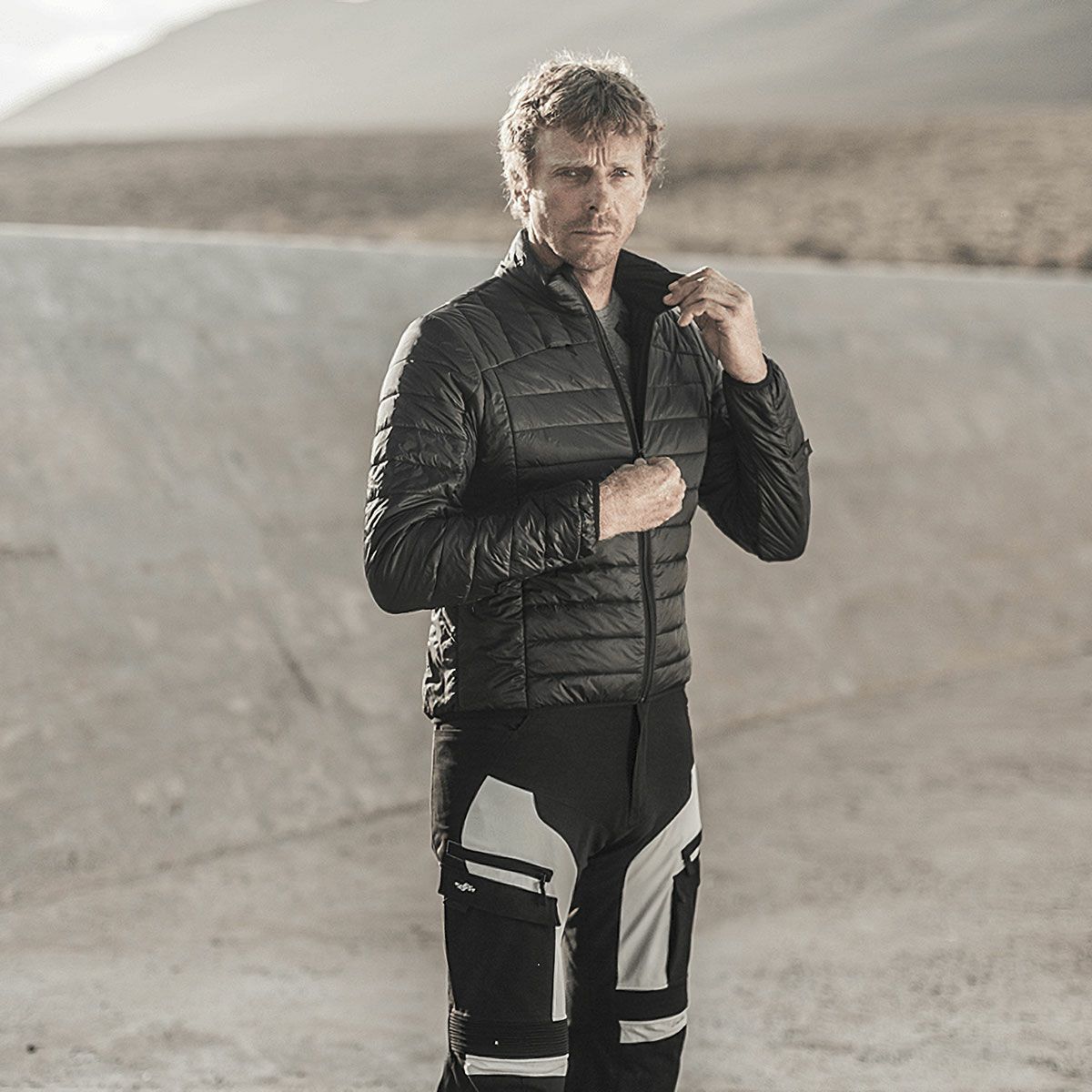 SPIDI｜サーモライナー｜インナージャケッ｜ブラック｜モデル着用