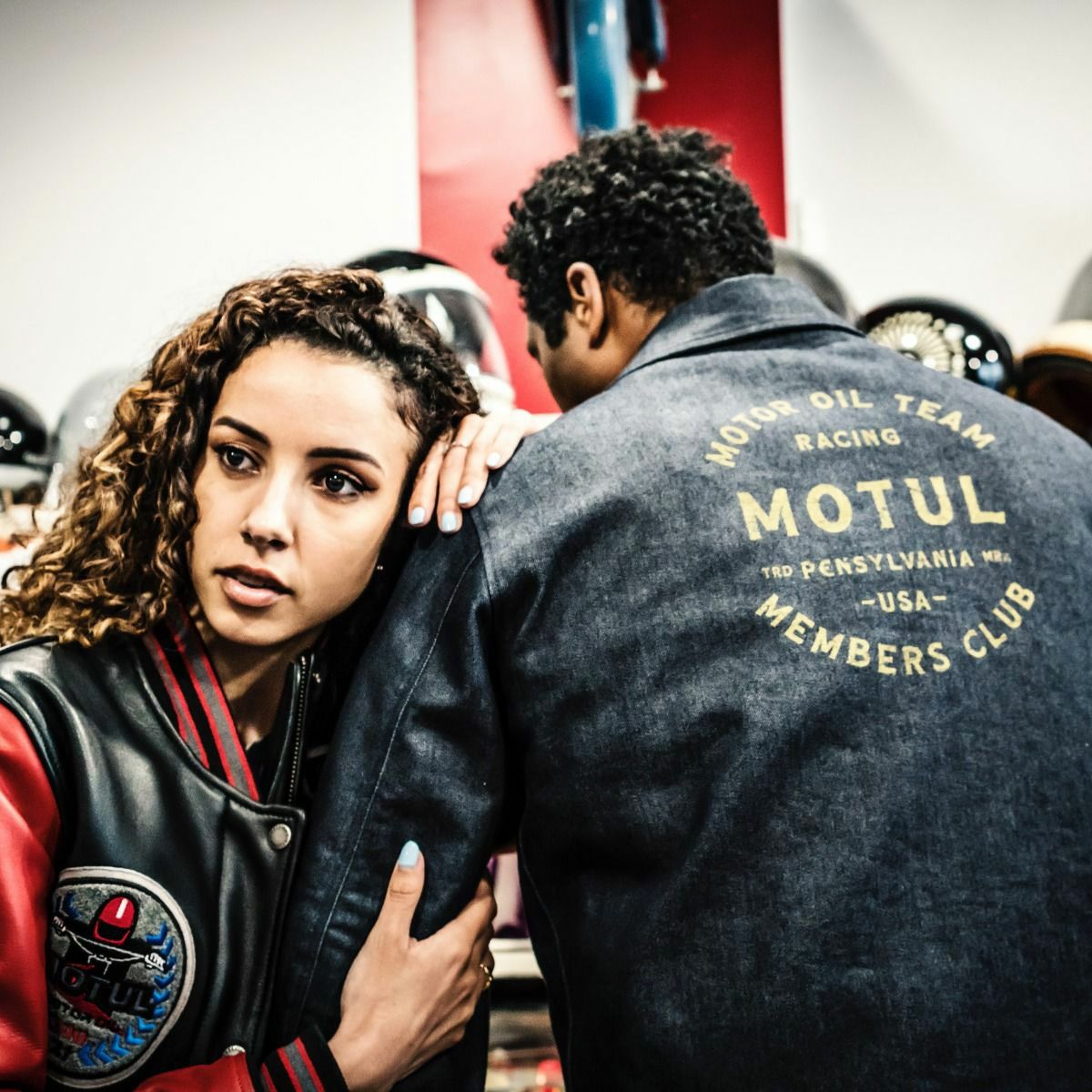 helstons｜メカニック デニム ジャケット｜ファブリック｜ブルー｜モデル着用