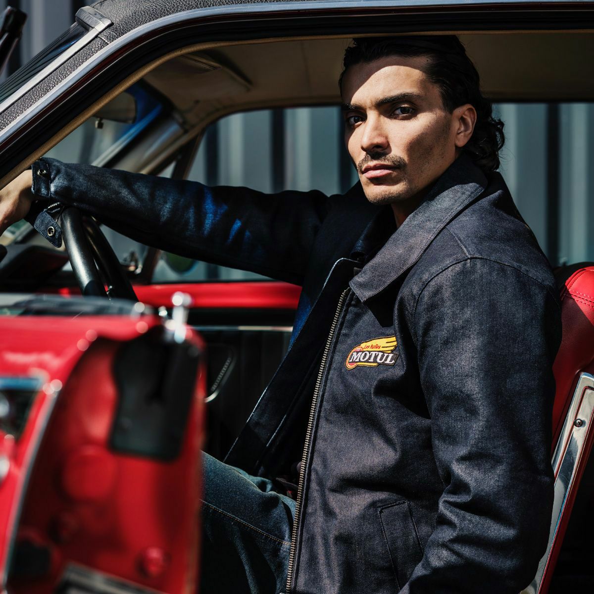 helstons｜メカニック デニム ジャケット｜ファブリック｜ブルー｜モデル着用