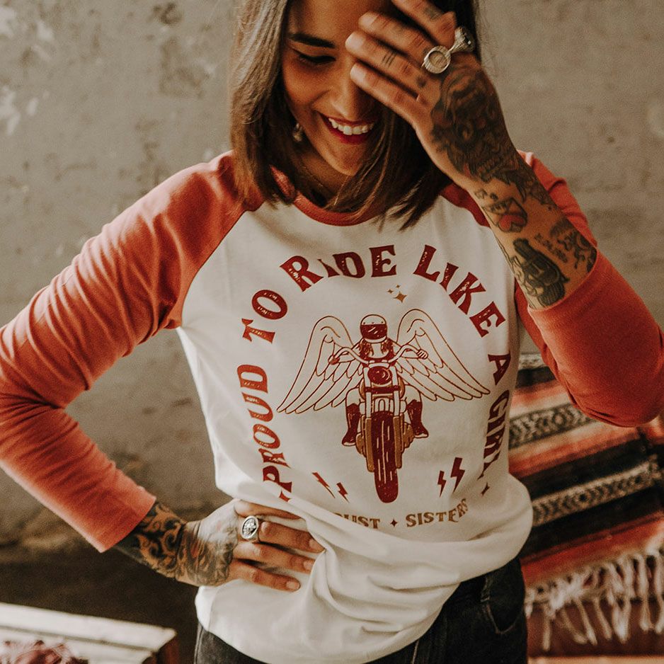 WILDUST｜ベースボール Tシャツ ライド ライク ア ガール｜ロングスリーブ｜アイボリー×テラコッタレッド