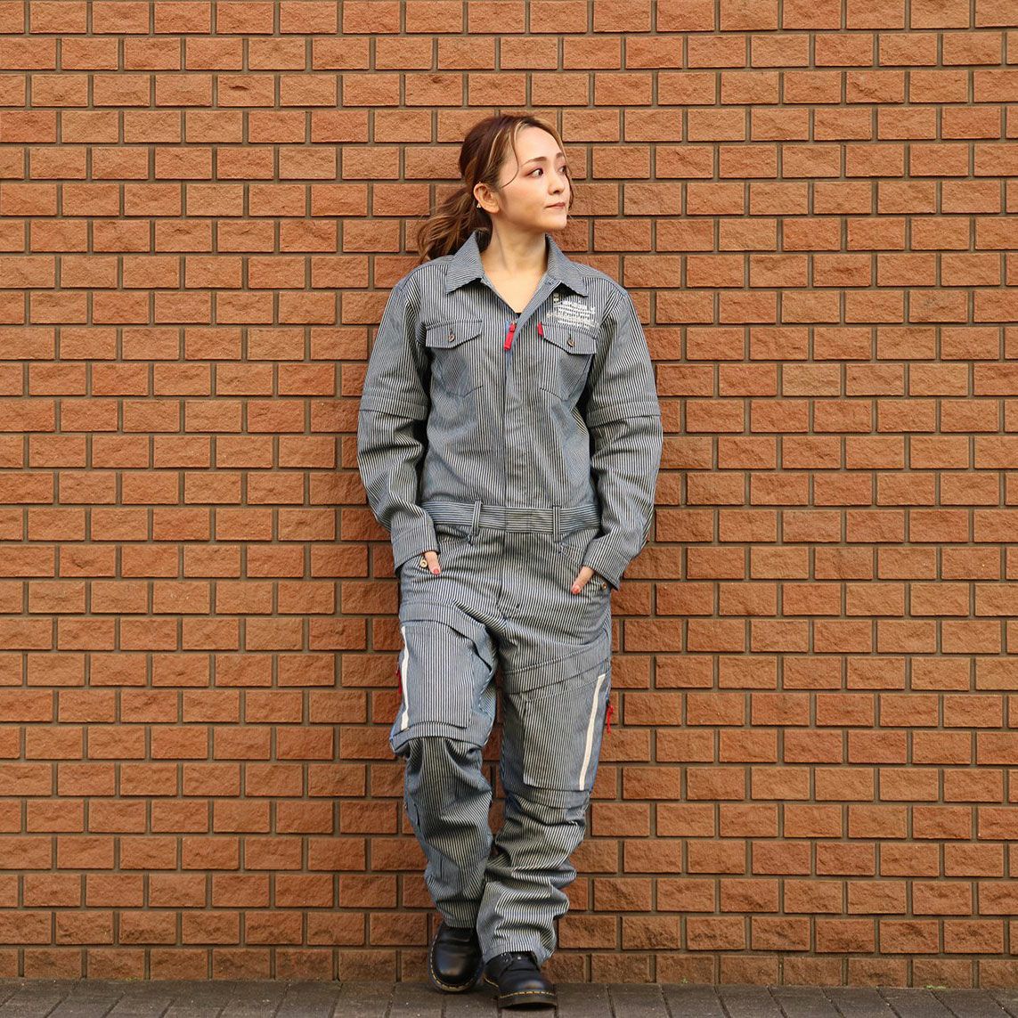 SHINICHIRO ARAKAWA｜オペラ｜オーバーオール｜ヒッコリー×インディゴ｜モデル着用