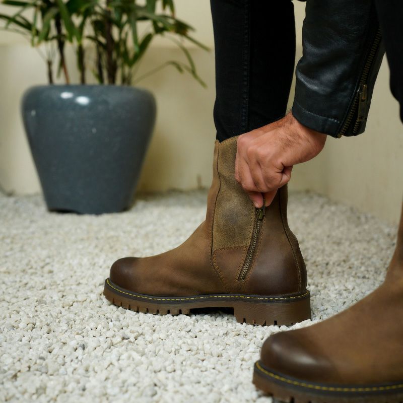 Trip Machine｜ブーツ チェルシー｜ブーツタイプ｜ダスティバンディット｜モデル着用