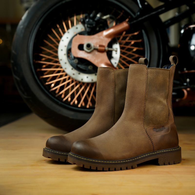 Trip Machine｜ブーツ チェルシー｜ブーツタイプ｜ダスティバンディット｜モデル着用