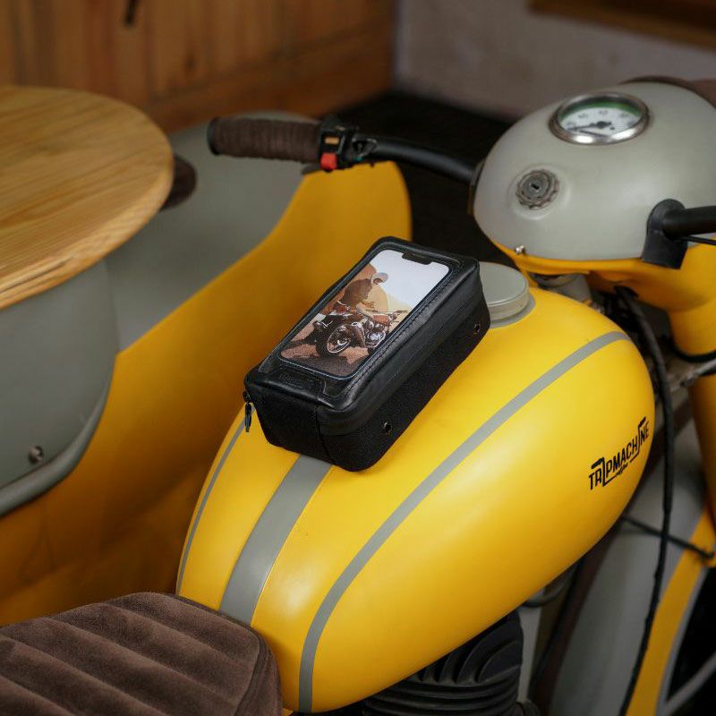 Trip Machine｜ナビゲーター｜タンクバック｜ブラック｜使用イメージ