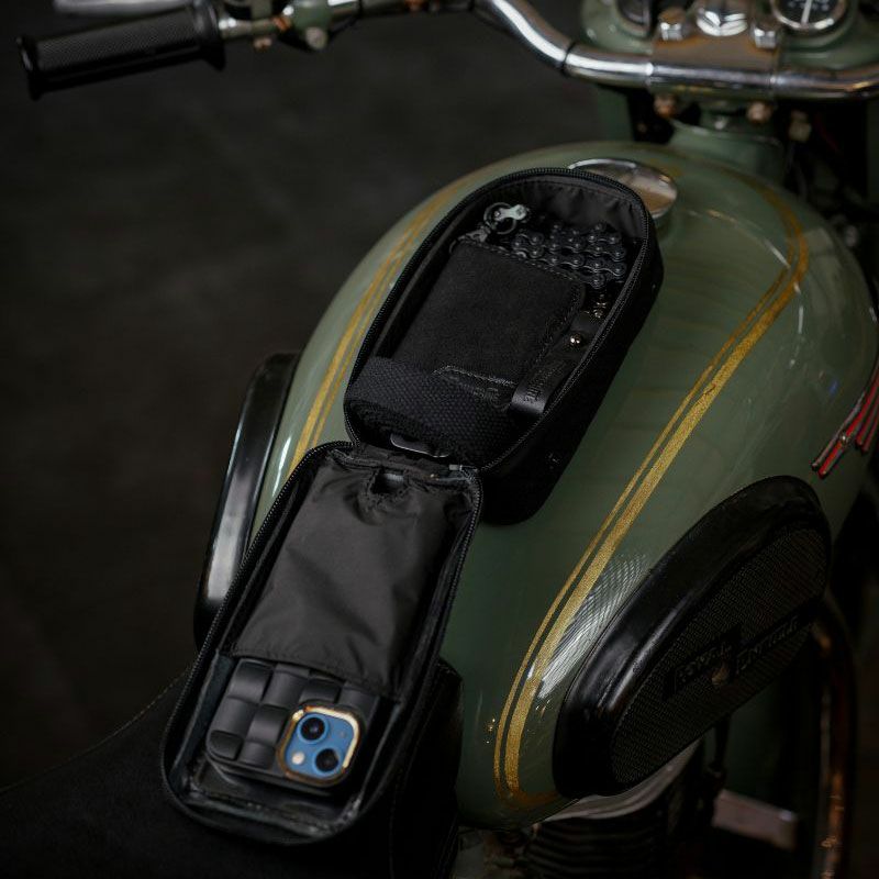 Trip Machine｜ナビゲーター｜タンクバック｜ブラック｜使用イメージ