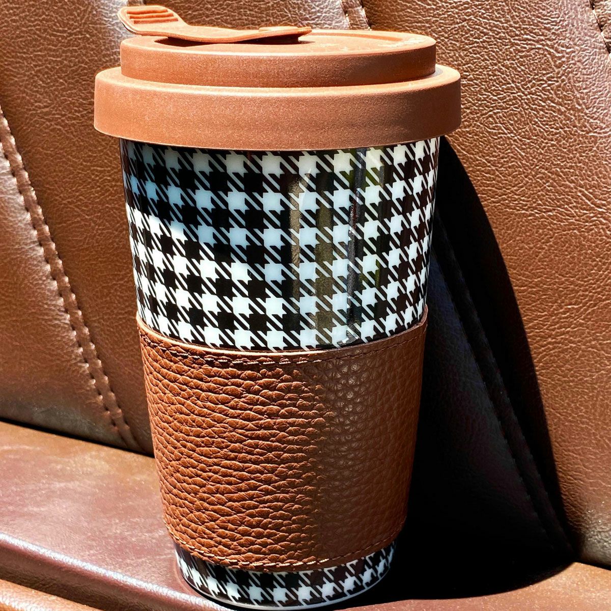 RENNSTOFF｜PEPITA SportClassic ポーセリンカップ｜その他雑貨｜ホワイト×ブラウン｜使用イメージ