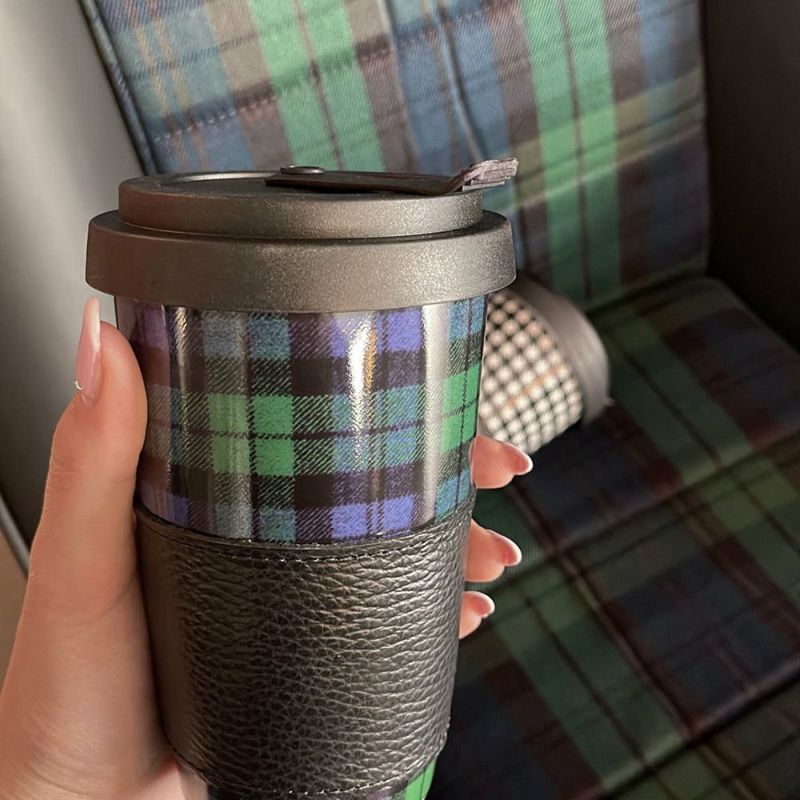 RENNSTOFF｜SCHOTTENKARO ポーセリンカップ｜その他雑貨｜タータンチェック｜使用イメージ