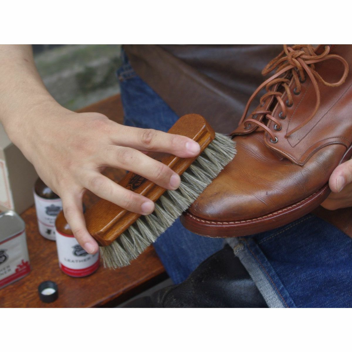 M.MOWBRAY｜サドルアップ ホースブラシ Mサイズ｜レザーケア