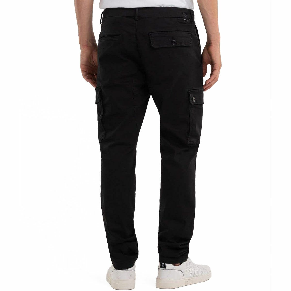 Replay｜JAAN スリムフィット ジーンズ｜チノ・カーゴ｜ブラック｜モデル着用