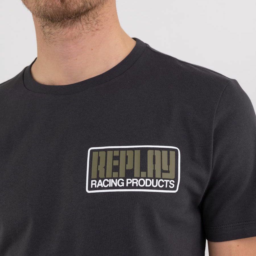 Replay｜レーシング プリント Tシャツ｜ニアリーブラック｜モデル着用