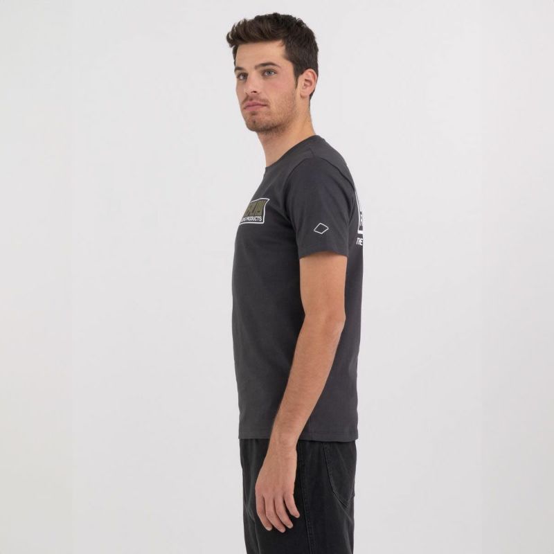 Replay｜レーシング プリント Tシャツ｜ニアリーブラック｜モデル着用