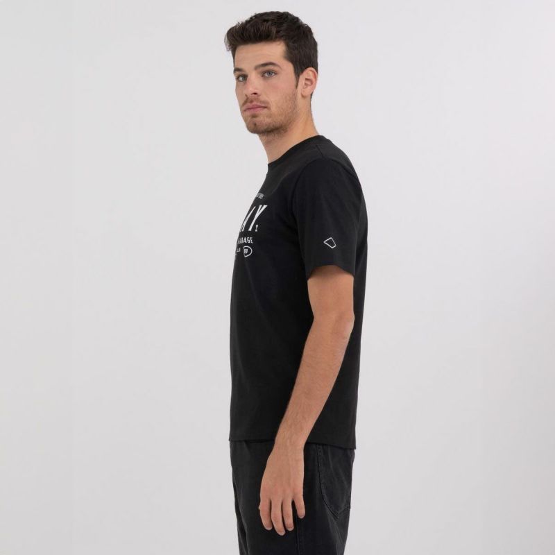 Replay｜カスタムガレージ プリント Ｔシャツ｜ブラック｜モデル着用