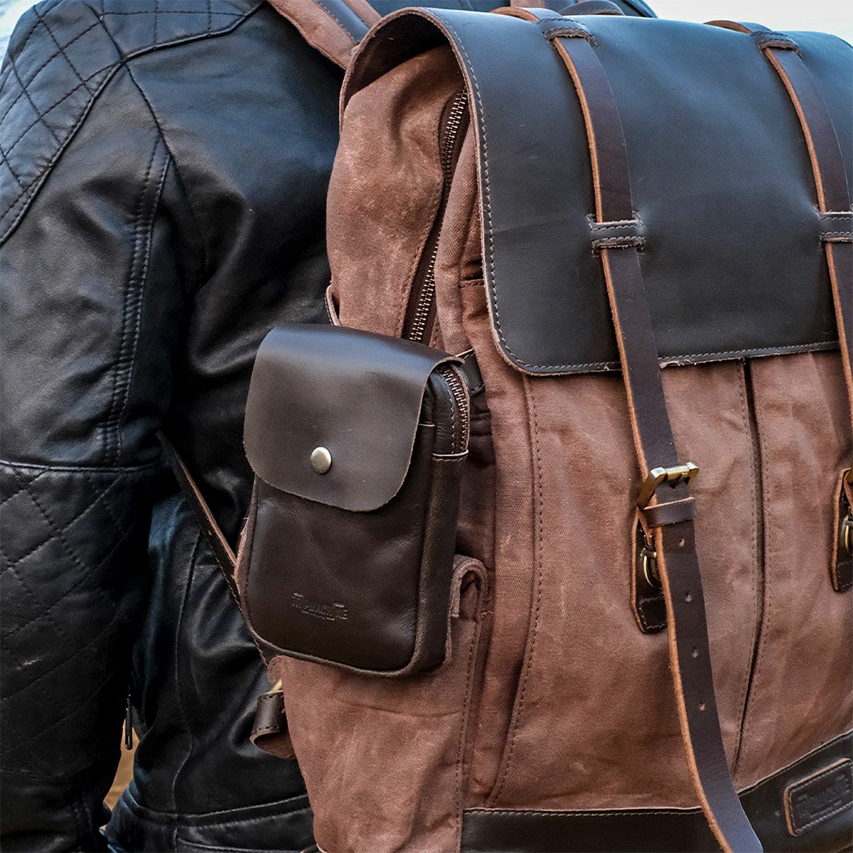 Trip Machine｜ユーティリティ ポーチ｜その他バッグ｜カフェイン｜使用イメージ