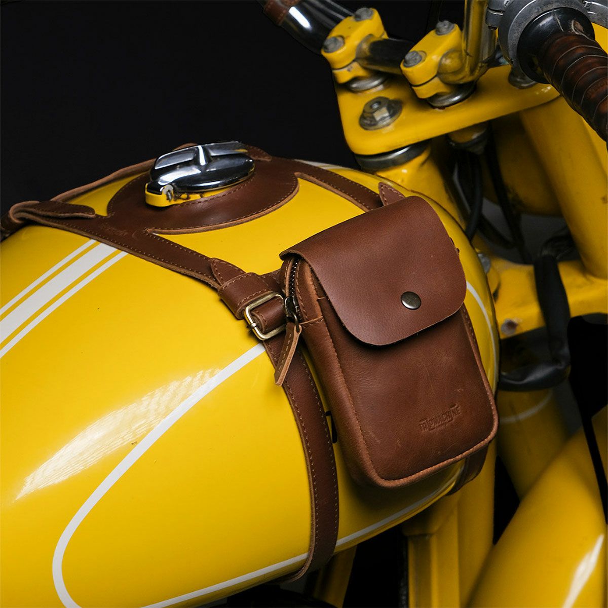 Trip Machine｜ユーティリティ ポーチ｜その他バッグ｜コニャック｜使用イメージ