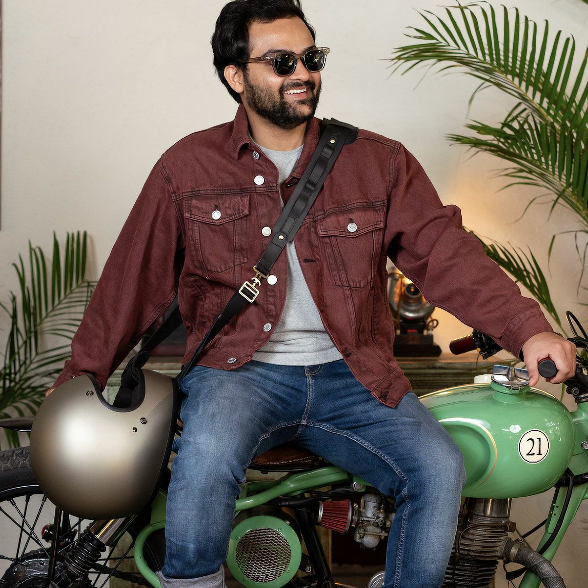 Trip Machine｜ヘルメット ハーネス｜その他雑貨｜ブラック｜モデル着用