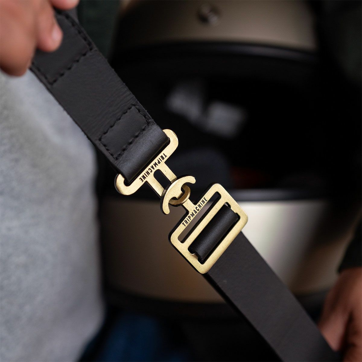 Trip Machine｜ヘルメット ハーネス｜その他雑貨｜ブラック｜モデル着用