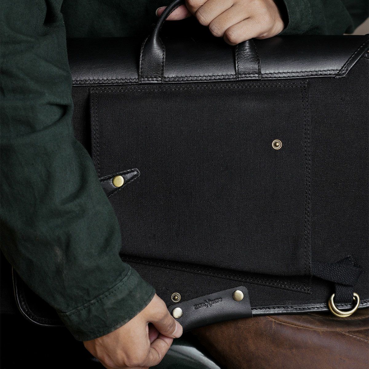 Trip Machine｜エクスペディション サドルバッグ （左右ペア）｜サイドバッグ｜ブラック｜使用イメージ