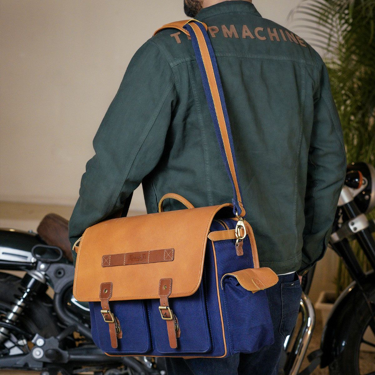 Trip Machine｜エクスペディション サドルバッグ （左右ペア）｜サイドバッグ｜ブルー×タン｜使用イメージ