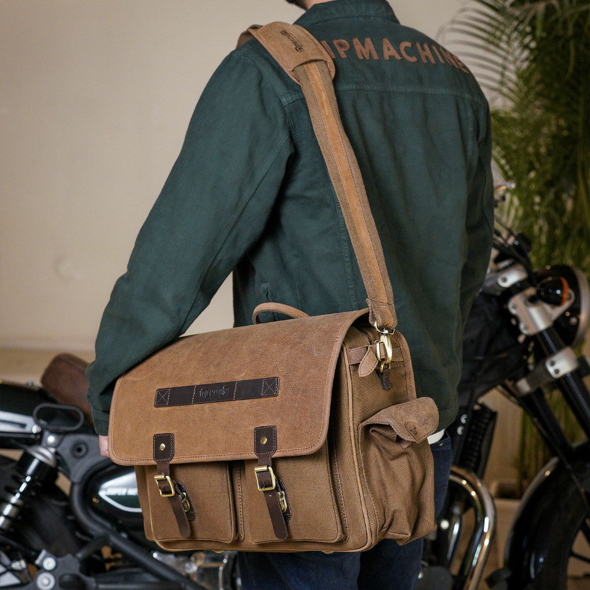 Trip Machine｜エクスペディション サドルバッグ （左右ペア）｜サイドバッグ｜ブラウン×タバコ｜使用イメージ