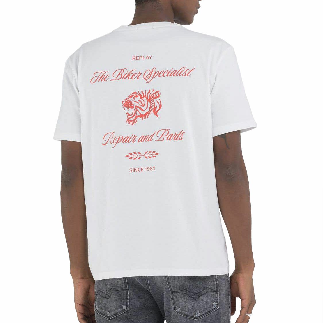 Replay｜カスタムガレージ タイガー プリント Ｔシャツ｜ナチュラルホワイト｜モデル着用