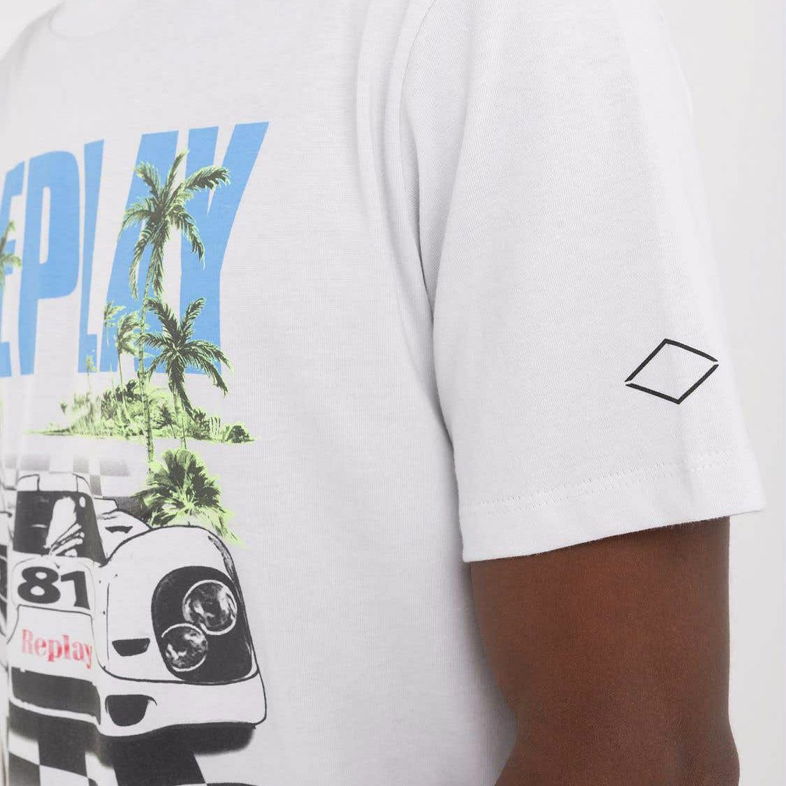Replay｜レーシングカー プリント Ｔシャツ｜ミルキーホワイト｜モデル着用