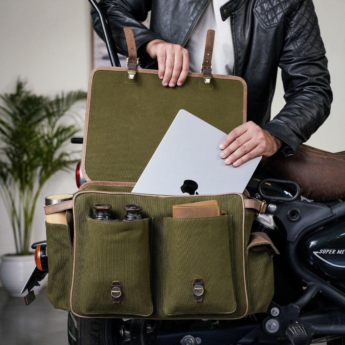 Trip Machine｜エクスペディション サドルバッグ｜サイドバッグ｜グリーン×タン｜使用イメージ