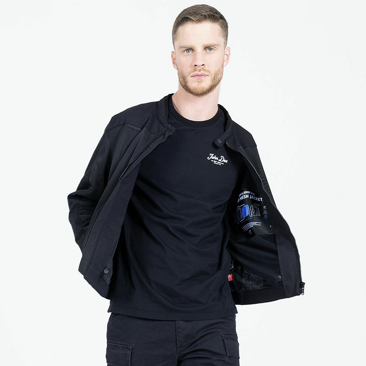 John Doe｜エアロ メッシュ ジャケット｜ブラック｜モデル着用