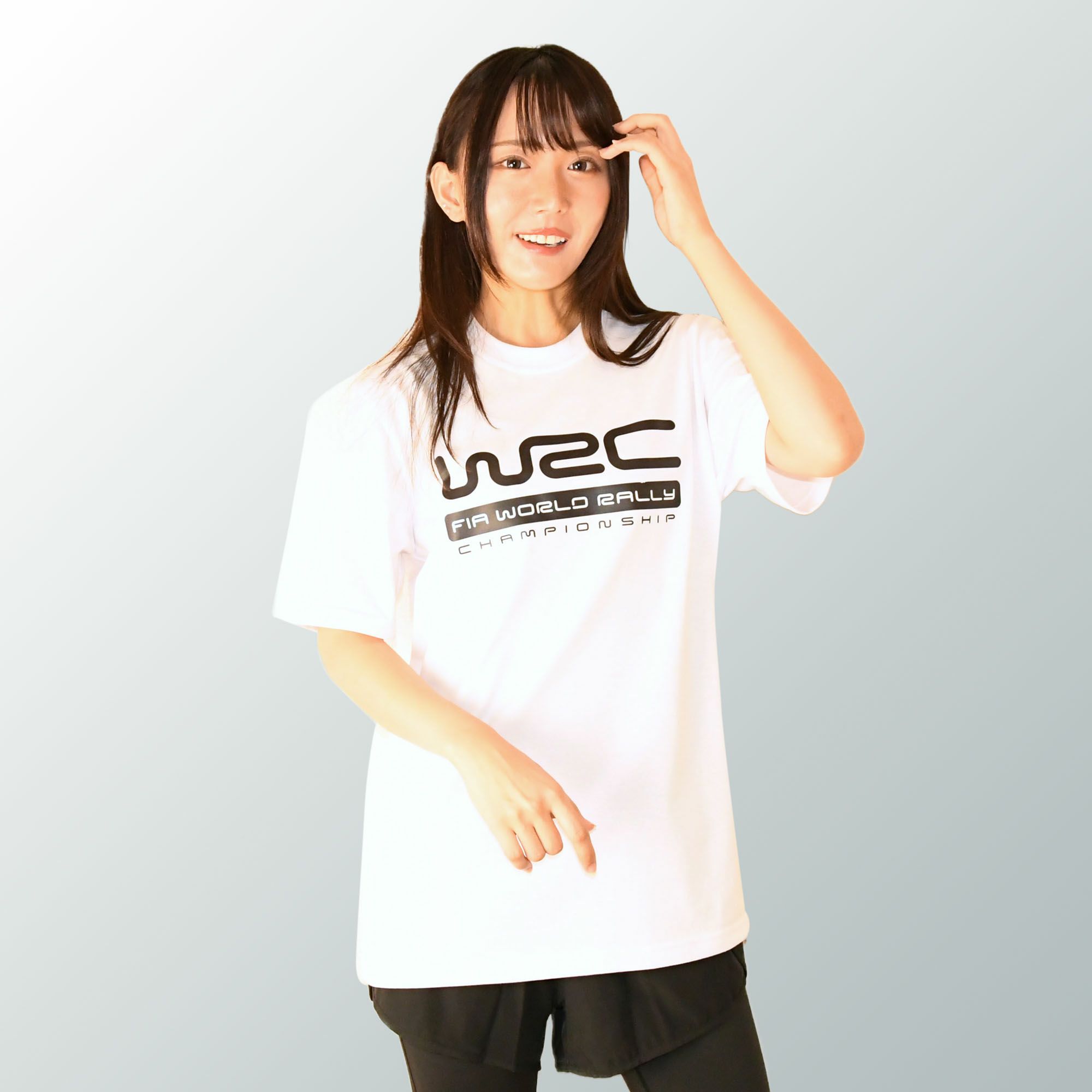 WRC｜WRC Tシャツ｜ホワイト｜モデル着用