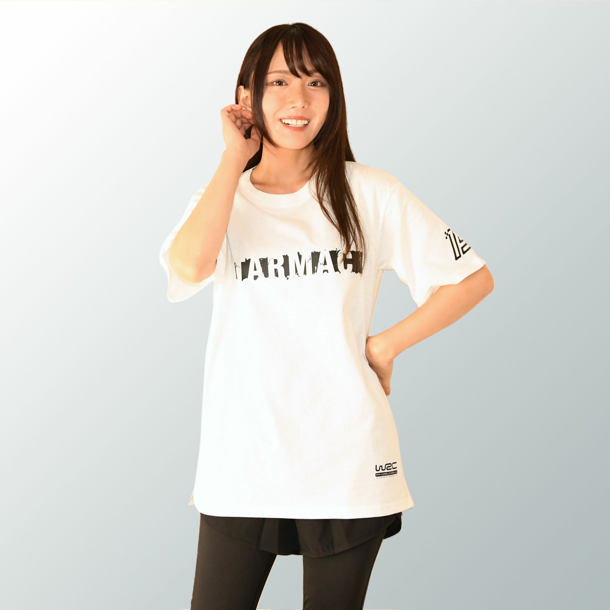 WRC｜WRC TARMAC Tシャツ｜ホワイト｜モデル着用