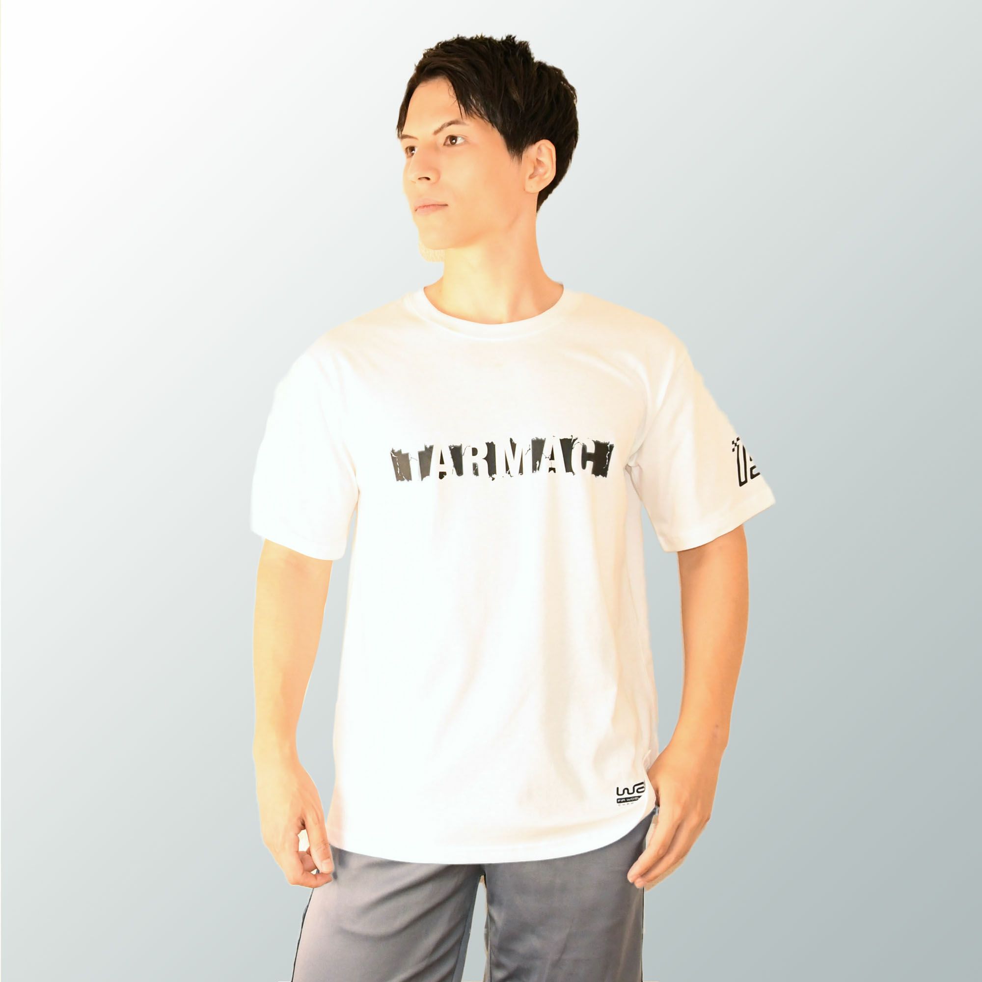 WRC｜WRC TARMAC Tシャツ｜ホワイト｜モデル着用