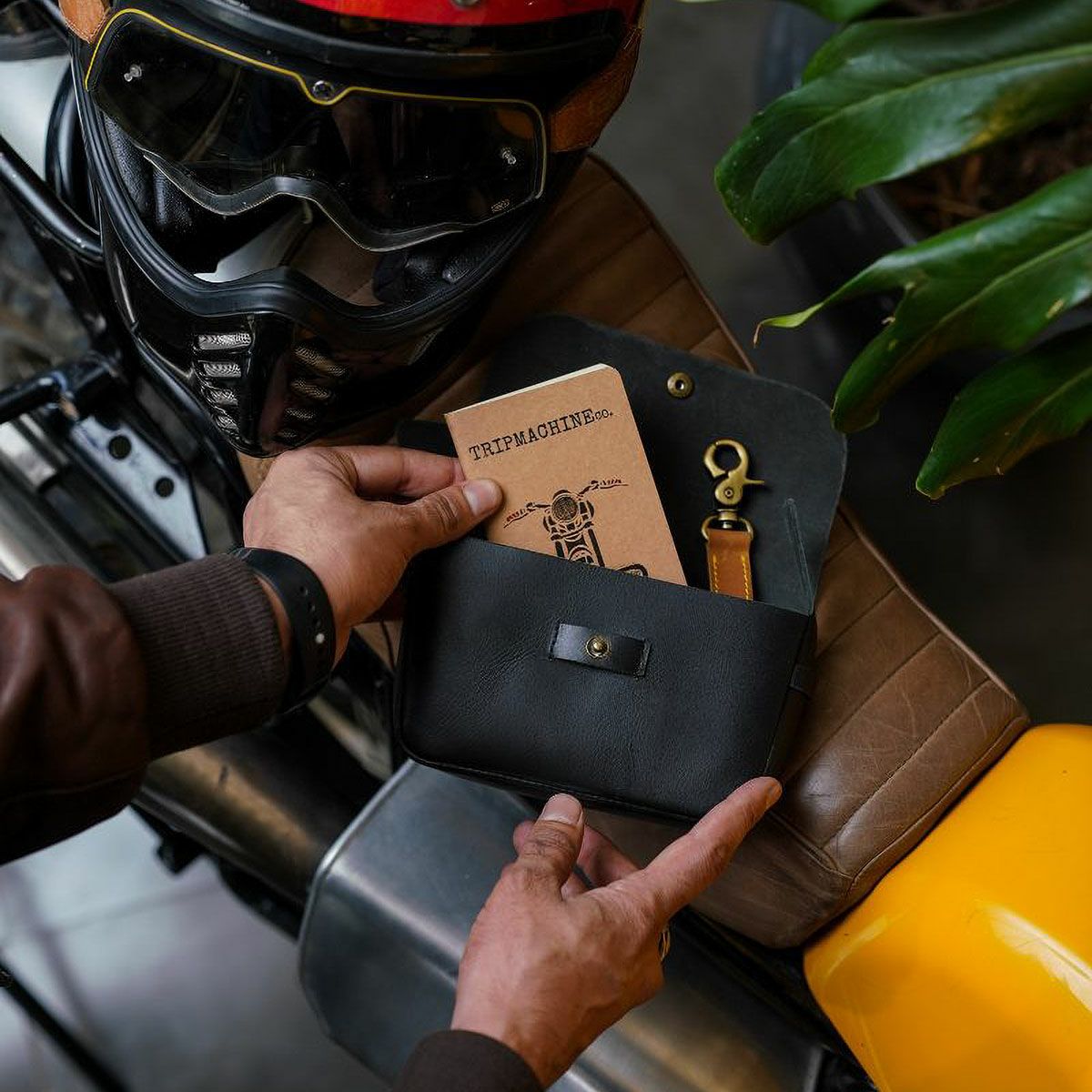 Trip Machine｜サイドキック モト ポーチ｜その他バッグ｜ブラック｜使用イメージ