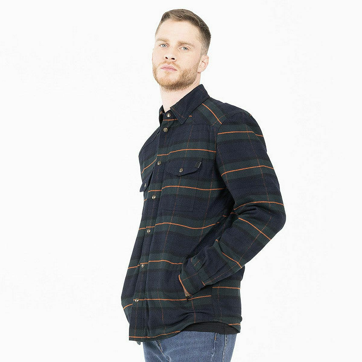 John Doe｜XTM モトシャツヴィンテージ｜ファブリック｜ブラック｜モデル着用