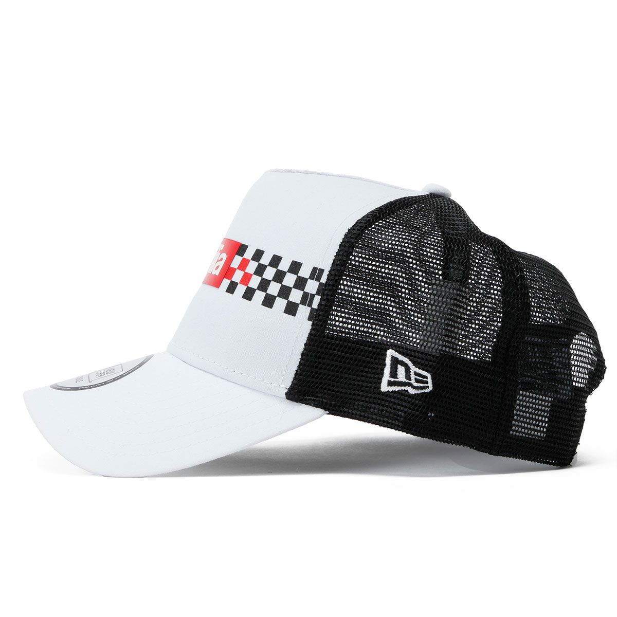 Aprilia｜アプリリア NewEra チェッカー プリント A-Frame トラッカー キャップ｜帽子｜ホワイト×ブラック