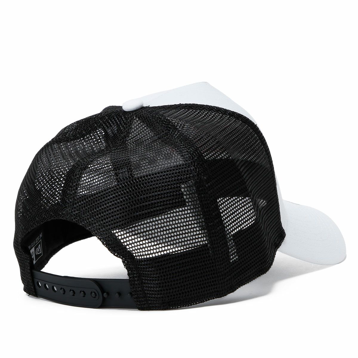 Aprilia｜アプリリア NewEra チェッカー プリント A-Frame トラッカー キャップ｜帽子｜ホワイト×ブラック