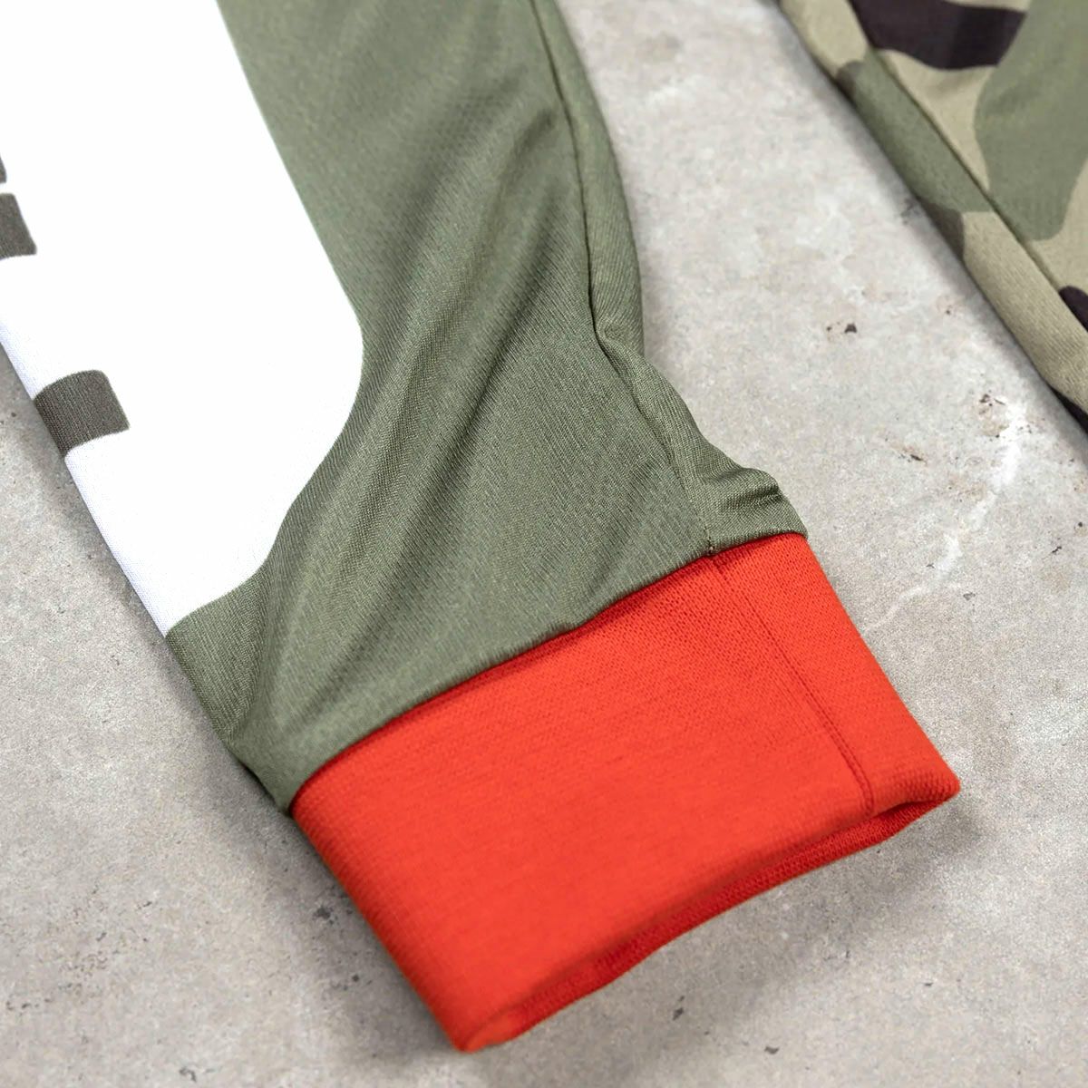 Maria Riding Company｜ジャングル キャット トロフィー ジャージ｜MXジャージ｜カモフラージュ